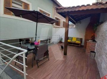 Casa · 110m² · 3 Quartos · 2 Vagas · Casa próximo ao Shopping Maia á venda com 3 quartos, 2 vagas de garagem!
