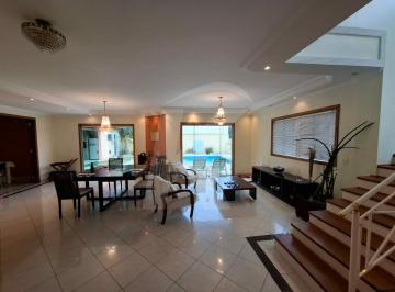 Casa · 450m² · 4 Quartos · 5 Vagas · Sobrado de alto padrão com 450 m2, 4 suítes, 5 vagas e fino acabamento no Jardim Floresta