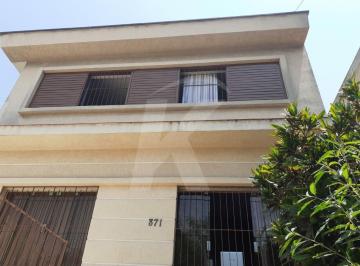 Casa · 380m² · 4 Quartos · 2 Vagas · Sobrado com 380 m2, 4 quartos, 2 vagas e área gourmet no Jardim São Paulo