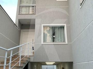 Casa · 200m² · 3 Quartos · 4 Vagas · Sobrado de 200m2 no Jardim São Paulo com 3 suítes e 4 vagas.
