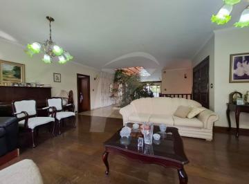 Casa · 380m² · 3 Quartos · 6 Vagas · Casa com 380 m2, 3 quartos, quintal, piscina, área gourmet e 6 vagas de garagem na Água Fria