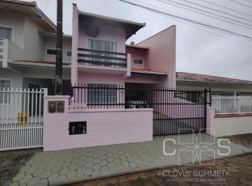 Casa · 132m² · 3 Quartos · 2 Vagas · SOBRADO MOBILIADO A 150MTS DO MAR EM PIÇARRAS