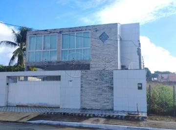 Casa · 210m² · 4 Quartos · 7 Vagas · Casa com 4 Quartos e Piscina à venda na Praia de Ipioca