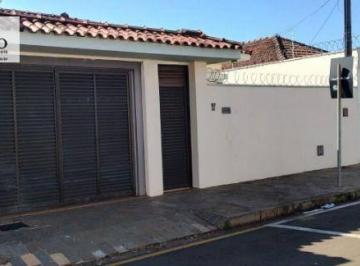 8b967b1abaa02a202b3d088fdcf6b0cb31869053 · Casa com amplo quintal !