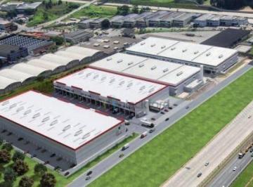 4f8f8eddd13f968e657930ed4d367cc85db599e2 · Galpão/Depósito/Armazém com para Alugar, 1.078 m² em Barueri