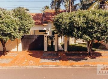3560e62c95beb140e3a9d97c36b771fbd1a5f9eb · Casa com 4 dormitórios à venda, 225 m² por R$ 540.000,00 - Centro - Navirai/MS