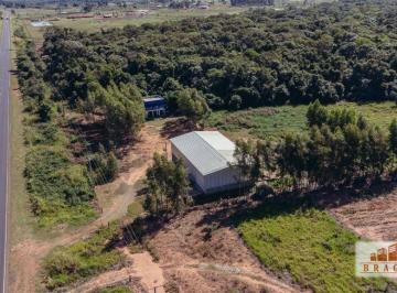 111c2006e578d1ebe73c1c999f1663763ac4315f · Chácara com 2 dormitórios à venda, 12458 m² por R$ 989.000,00 - Zona Rural - Navirai/MS