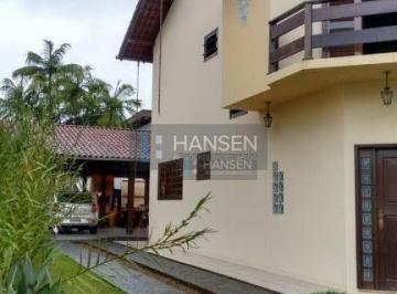 d92e28ff8f1d9e46e70940f58c34251b02cc2f57 · Casa com 2 suítes + 2  dormitórios à venda, 675 m² por R$ 2.200.000 - América - Joinville/SC