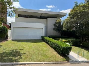 4c0efd13e271e8fcedcf123fd8f09a28b09fd1e3 · Casa maravilhosa à venda no Residencial Melville, Tamboré
