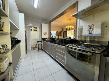 Casa · 253m² · 3 Quartos · 2 Vagas · Casa 3 dormitórios com Suite