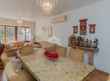 Apartamento com 3 dormitórios no Petrópolis (1) · Apartamento em Petrópolis
