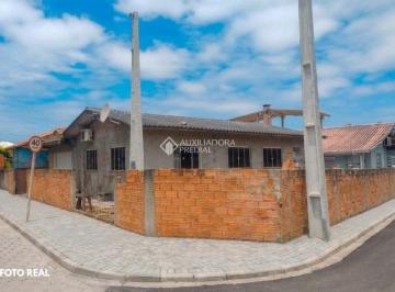 Casa · 92m² · 3 Quartos · 2 Vagas · Casa com 3 Dormitórios A 20 Metros da Lagoa | Guaiúba, Imbituba SC