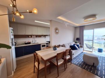 495935_iDNN318_49593566e356d0a66f6.jpg · Apartamento à Venda 96m² | 3 Quartos | 1 Suíte | 1 Vaga | Sacada c/ Churrasq | Village - Imbituba/SC
