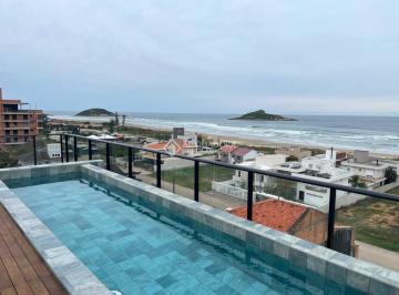 Apartamento · 92m² · 3 Quartos · 2 Vagas · Apartamento com 3 Dormitórios | Frente mar