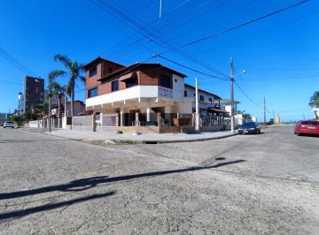 479901_iHx39886JP_479901665a13b1c45d1.jpg · Casa Sobrado à Venda 600m2 | 30m da Praia | Centro - Imbituba/SC