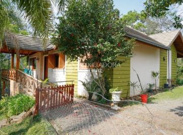 360262_iX25tIq0NjuN129F_36026261c2120526f33.jpg · CASA DE TRÊS DORMITÓRIOS, EM CHÁCARA NA ZONA RURAL DE GRAMADO