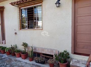 305290_iVl6kC73yY9J9_30529064060d5cec01d.jpg · Excelente terreno de 500 metros quadrados com duas casas, pátio e canil