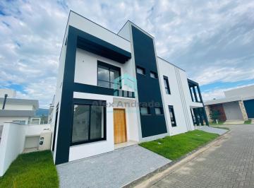 Casa · 180m² · 3 Quartos · 2 Vagas · Casa em Condomínios em Bairro Deltaville - Biguaçu, SC