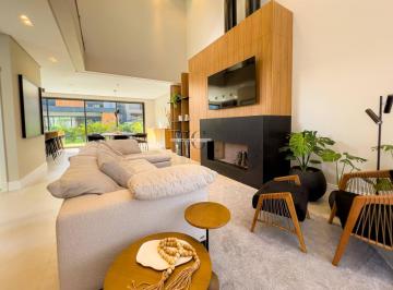 Casa · 210m² · 4 Quartos · 3 Vagas · Casa a venda no condomínio Sunset mobiliada e decorada com 4 suítes
