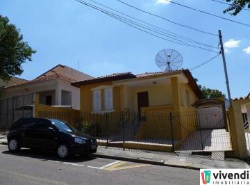 Casa · 180m² · 3 Quartos · 6 Vagas · CASA À VENDA NA VILA ARENS, 3 QUARTOS COM 420M² DE TERRENO!