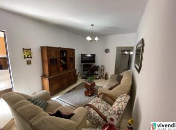 Casa · 145m² · 3 Quartos · 1 Vaga · CASA À VENDA PARA PONTO COMERCIAL NO BAIRRO VIANELO EM JUNDIAÍ!