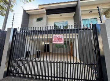 Casa · 181m² · 3 Quartos · 3 Vagas · VENDA | Sobrado, com 3 dormitórios em JARDIM MONTE CARLO, MARINGA