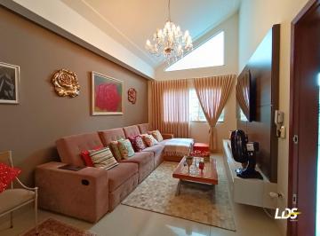 Casa · 179m² · 3 Quartos · 3 Vagas · VENDA | Sobrado, com 3 dormitórios em Jardim Social, Maringá