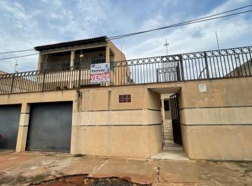 Casa · 3 Quartos · 2 Vagas · VENDA | Sobrado, com 3 dormitórios em Jardim Santa Cecília, Paranavaí