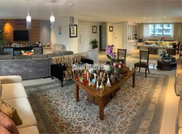 Apartamento · 268m² · 3 Quartos · 3 Vagas · Excelente apartamento no Itaim bibi