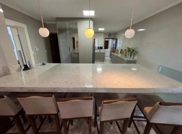 Apartamento · 205m² · 4 Quartos · 2 Vagas · VENDA | Apartamento, com 4 dormitórios em Zona 01 Centro, Maringá