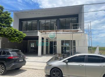 Casa · 515m² · 5 Quartos · 2 Vagas · Casa de Condominio em Lagoa - Macaé, RJ