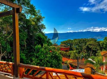 Casa · 60m² · 2 Quartos · 1 Vaga · Apartamento em Curral - Ilhabela