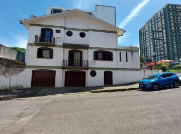 Casa · 354m² · 3 Quartos · 2 Vagas · Casa à venda - no Centro