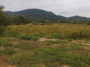 Terreno · 628m² · Terreno à venda - em Pé de Plátano