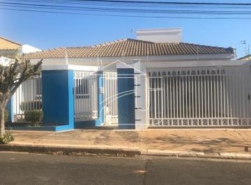 Casa · 200m² · 3 Quartos · 2 Vagas · Casa em Jardim Jequitiba  -  Marília