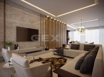 Casa · 310m² · 3 Quartos · 3 Vagas · Casa na planta no Condomínio Ville Royalle.