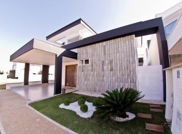 Casa · 205m² · 3 Quartos · 2 Vagas · Casa em Condomínio em Residencial Costa do Ipê - Marília, SP por R$ 1.300.000