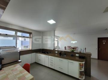 Apartamento · 227m² · 3 Quartos · 2 Vagas · Apartamento cobertura no Bairro Centro