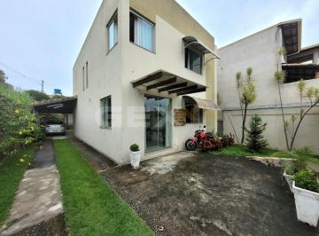 Casa · 180m² · 3 Quartos · 3 Vagas · Casa em lote inteiro de dois pavimentos no Bairro Halin Soukin