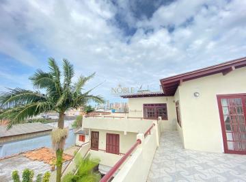 Casa · 300m² · 5 Quartos · 3 Vagas · Casa de 03 pavimentos próximo ao centro