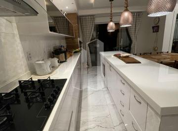 Casa · 290m² · 4 Quartos · 4 Vagas · Casa de luxo em Setor Bueno, Goiânia, com 290m² de área útil, 4 dormitórios, ...