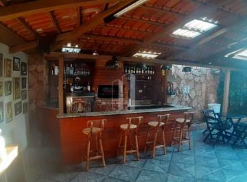 Casa · 302m² · 3 Quartos · 4 Vagas · Casa térrea no Jardim Santo Antônio  -  Goiânia