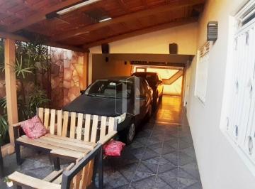 Casa · 302m² · 3 Quartos · 4 Vagas · Casa térrea no Jardim Santo Antônio - Goiânia