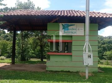 Casa · 420m² · Lote em Setor Pedro Ludovico - Goiânia