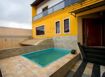 Casa · 396m² · 4 Quartos · 10 Vagas · Sobrado com Espaço Gourmet no bairro Jardim Cristiane - Santo André, SP