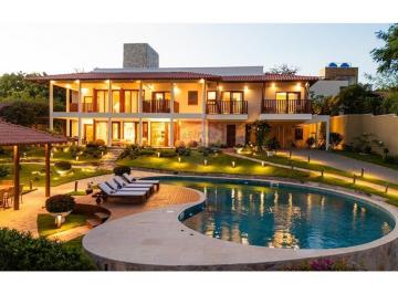 Casa · 869m² · 11 Quartos · 14 Vagas · Residência Vittoria: Luxo e Exclusividade em Jericoacoara – O Refúgio Perfeito para Viver ou Investi