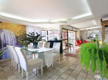 Apartamento · 217m² · 3 Quartos · 2 Vagas · Apartamento com 217m quadrados de alto padrão com 4 quartos, sendo 2 suítes + dependência completa.