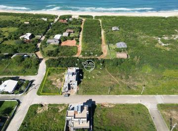 Terreno · 594m² · Terreno à venda no Loteamento Mares de Garopaba na Praia da Gamboa!