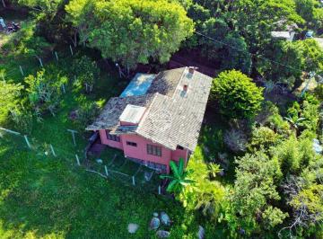 Casa · 84m² · 3 Quartos · 4 Vagas · Ótima Casa Semi-Mobiliada à venda na Praia da Gamboa em Garopaba.