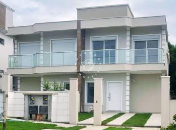 Casa · 168m² · 4 Quartos · 2 Vagas · Excelente imóvel a venda na praia dos Ingleses, em Florianópolis.